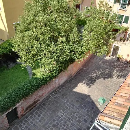 Butterfly Terraces Venise